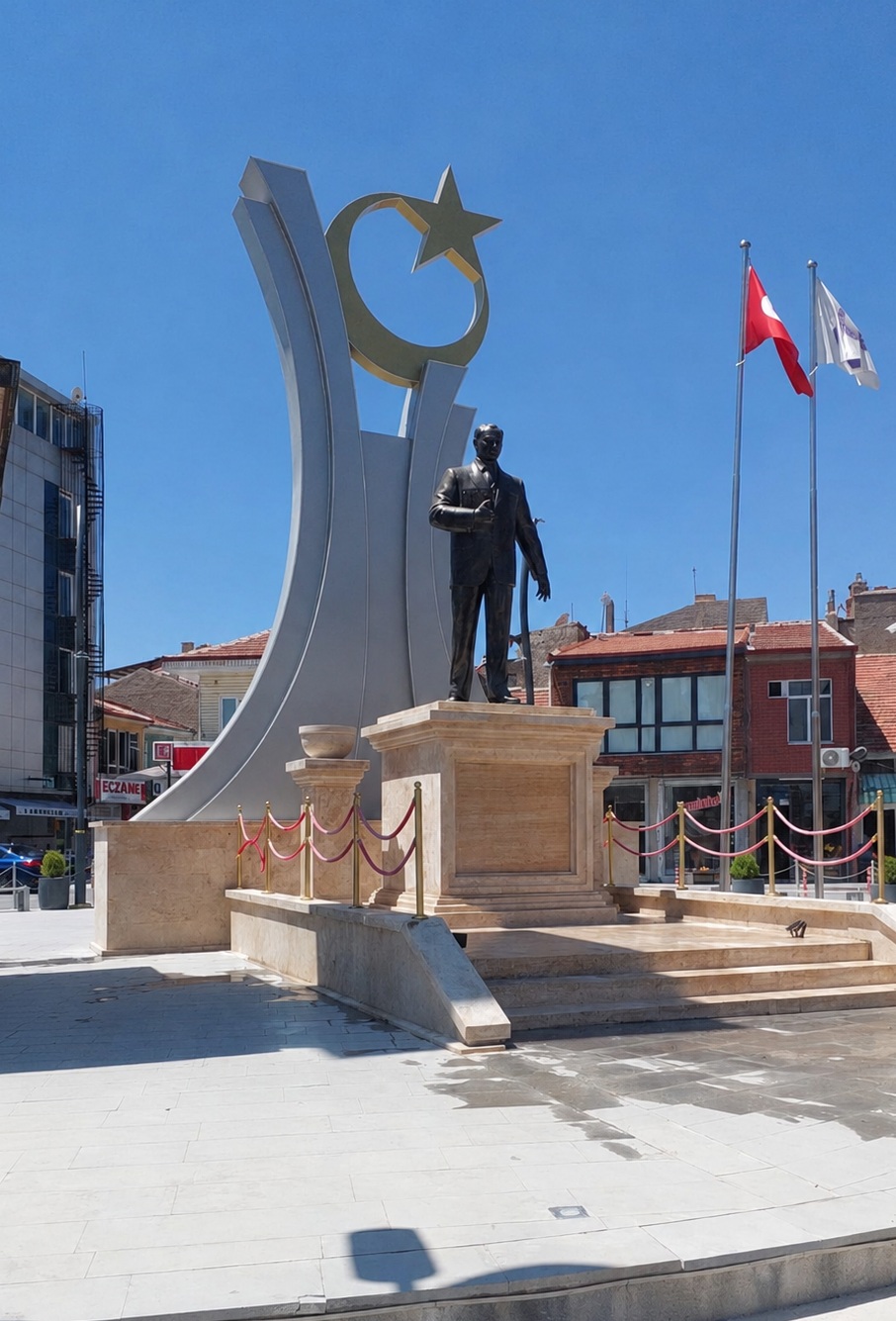 Anıt - Emirdağ Atatürk Anıtı 1